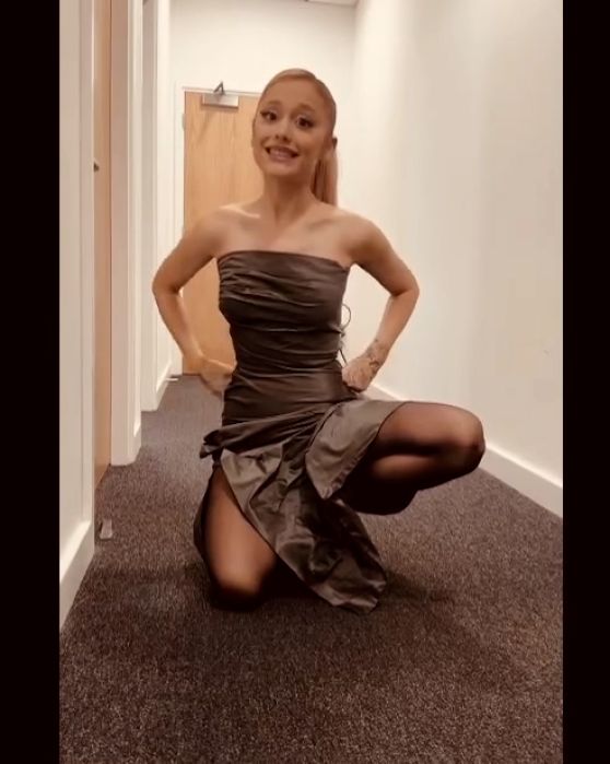 Ariana Grande 11-30-2024