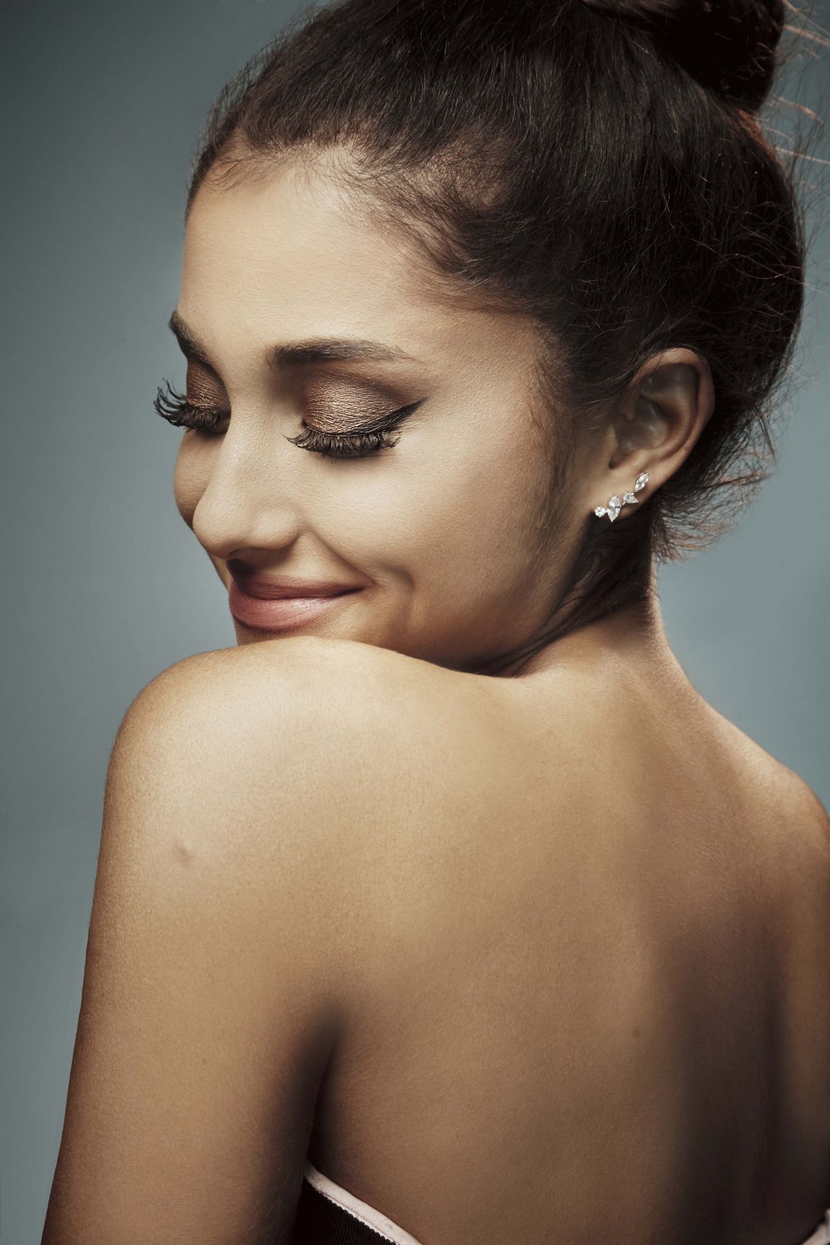 ARIANA GRANDE – 2015 American Music Awards Portraits, November 2015