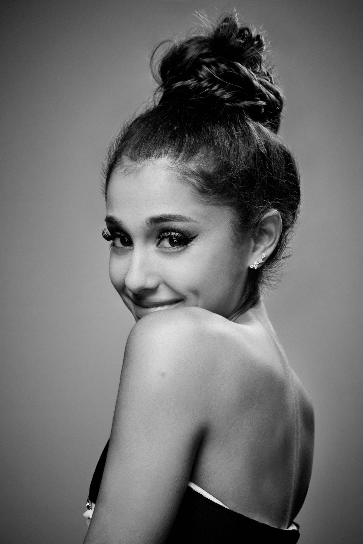 ARIANA GRANDE – 2015 American Music Awards Portraits, November 2015