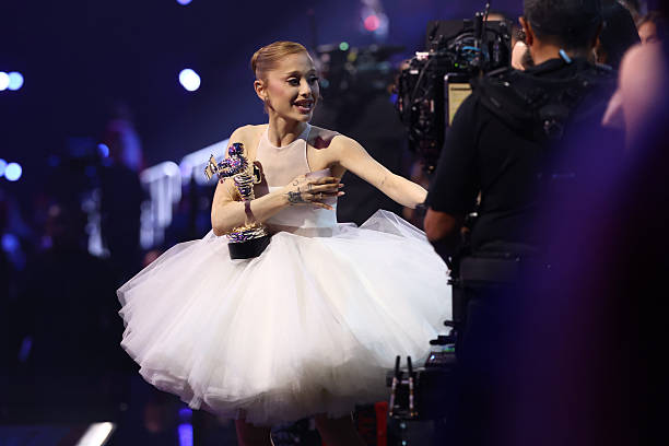 Ariana Grande accepts the Video of the Year Award for “Brighter Days Ahead” onstage during the 2025 MTV Video Music Awar