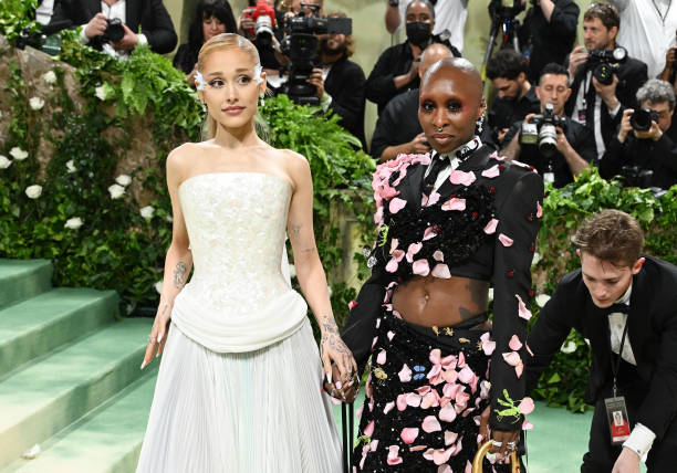 Ariana Grande and Cynthia Erivo at the 2024 Met Gala: "Sleeping Beauties: Reawakening Fashion" held at The Metropolitan Museum of Art on May 6, 2024 in New York City. — frame 8/32 (612×428)
