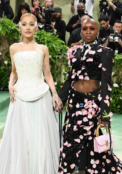 Ariana Grande and Cynthia Erivo at the 2024 Met Gala: "Sleeping Beauties: Reawakening Fashion" held at The Metropolitan Museum of Art on May 6, 2024 in New York City. — frame 10/32 (428×612)
