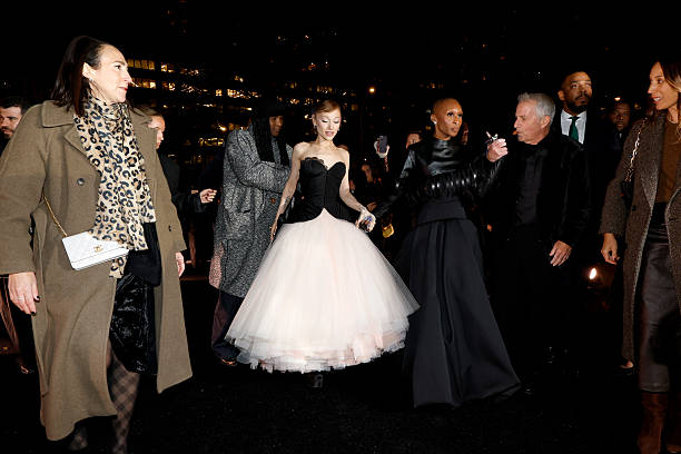 Ariana Grande and Cynthia Erivo attend as Universal Pictures proudly presents the WICKED FOR GOOD US Premiere on November 17, 2025 in New York City. — frame 26/124 (612×408)