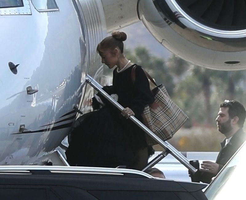 Ariana Grande and Cynthia Erivo Take a Quick Jet to LA 04.01.2025