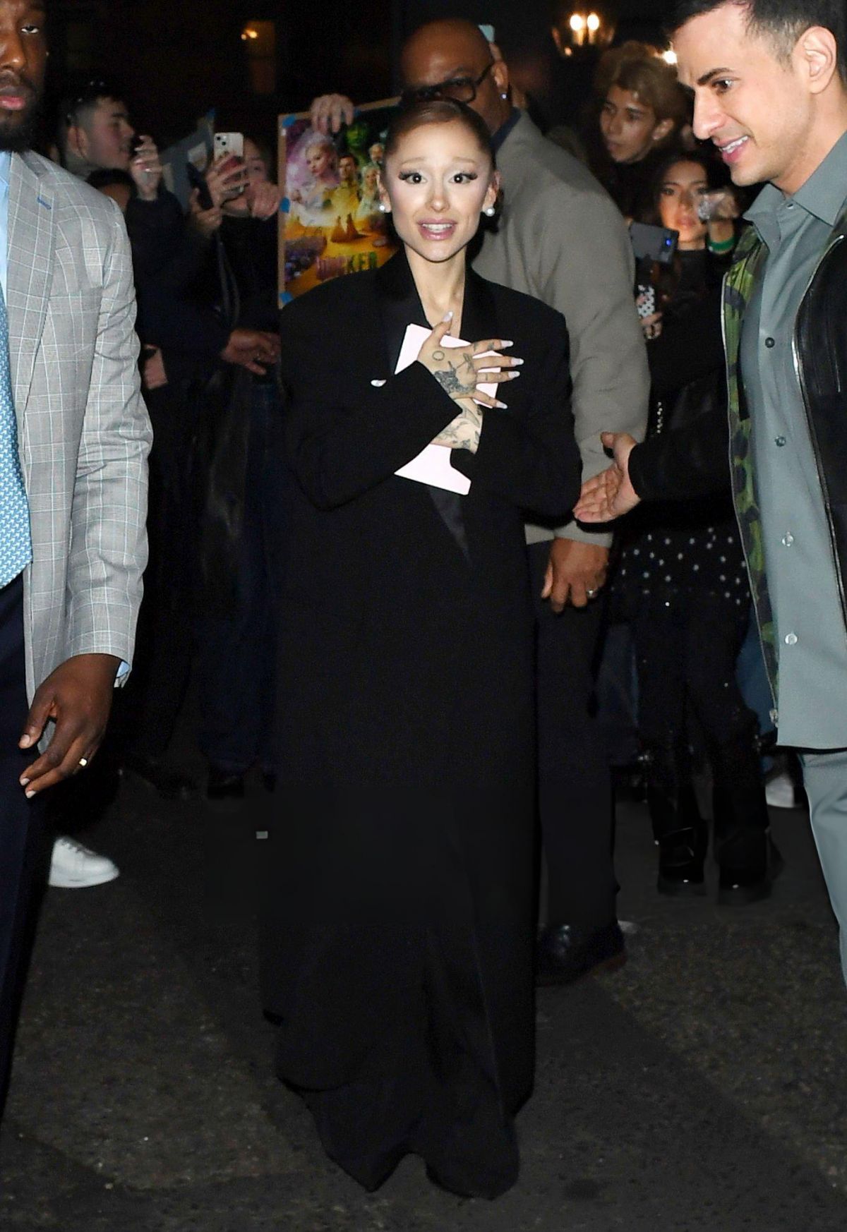 ARIANA GRANDE Arrives at a Wicked: For Good Event at Soho House in London 11/09/2025 — frame 2/4 (1200×1746)