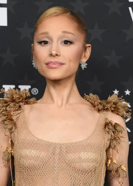 Ariana Grande arrives at the 30th Annual Critics Choice Awards at Barker Hangar on February 07, 2025 in Santa Monica, Ca