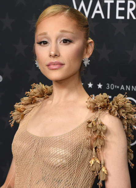 Ariana Grande arrives at the 30th Annual Critics Choice Awards at Barker Hangar on February 07, 2025 in Santa Monica, Ca