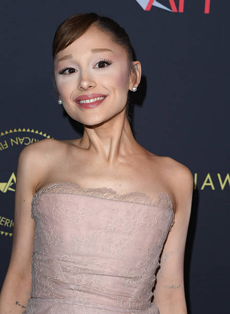 Ariana Grande arrives at the AFI Awards Luncheon at Four Seasons Hotel Los Angeles at Beverly Hills on January 09, 2026 in Los Angeles, California. — frame 11/47 (449×612)