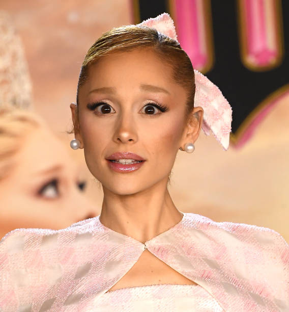 Ariana Grande arrives at the Los Angeles Premiere Of Universal Pictures "Wicked" at Dorothy Chandler Pavilion on Novembe