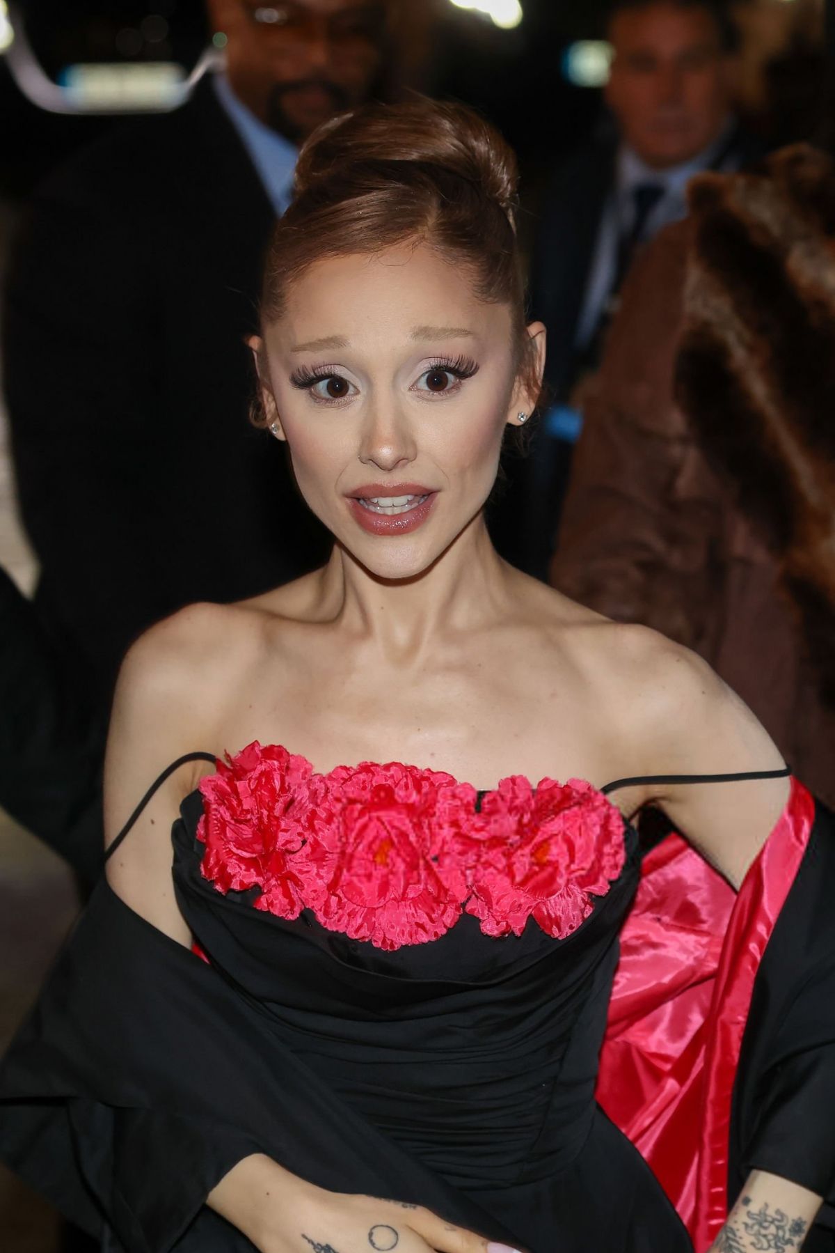 ARIANA GRANDE Arrives Paris Opera in Paris 11/07/2025