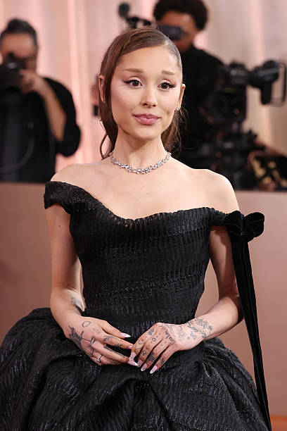 Ariana Grande at the 83rd Annual Golden Globes held at The Beverly Hilton on January 11, 2026 in Beverly Hills, California. — frame 14/147 (408×612)