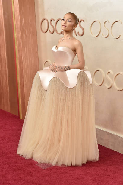 Ariana Grande at the 97th Oscars held at the Dolby Theatre on March 2, 2025 in Hollywood, California