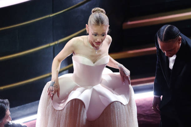 Ariana Grande at the 97th Oscars held at the Dolby Theatre on March 2, 2025 in Hollywood, California