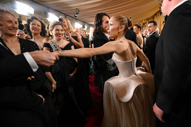 Ariana Grande at the 97th Oscars held at the Dolby Theatre on March 02, 2025 in Hollywood, California. — frame 91/93 (612×408)