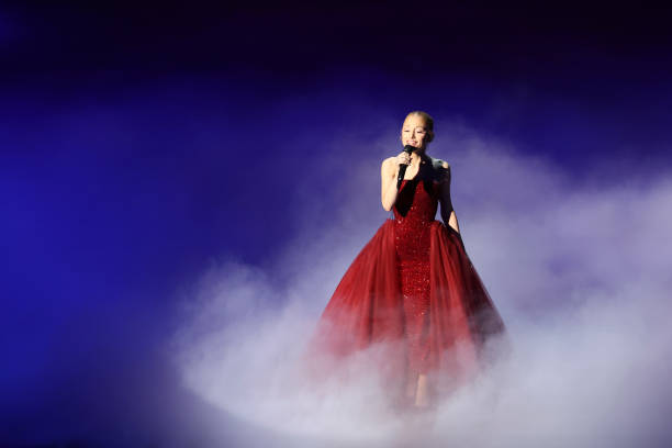 Ariana Grande at the 97th Oscars held at the Dolby Theatre on March 2, 2025 in Hollywood, California. — frame 20/93 (612×408)