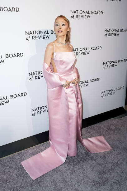 Ariana Grande at The National Board of Review Gala at Cipriani on January 07, 2025 in New York, New York. — frame 63/76 (408×612)