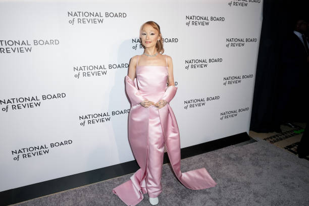 Ariana Grande at The National Board of Review Gala at Cipriani on January 07, 2025 in New York, New York. — frame 65/76 (612×408)