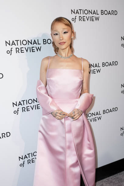 Ariana Grande at The National Board of Review Gala at Cipriani on January 07, 2025 in New York, New York. — frame 66/76 (408×612)