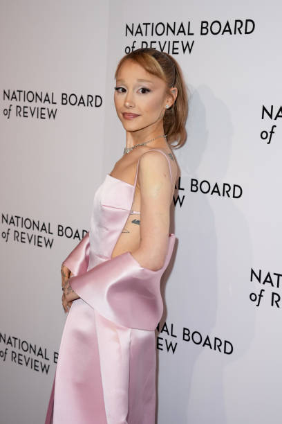 Ariana Grande at The National Board of Review Gala at Cipriani on January 07, 2025 in New York, New York. — frame 72/76 (408×612)