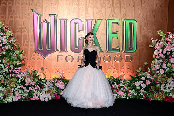 Ariana Grande attends as Universal Pictures proudly presents the WICKED FOR GOOD US Premiere on November 17, 2025 in New York City. — frame 13/20 (612×408)