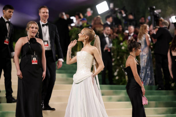 Ariana Grande attends The 2024 Met Gala Celebrating "Sleeping Beauties: Reawakening Fashion" at The Metropolitan Museum of Art on May 06, 2024 in New York City. — frame 74/236 (612×408)
