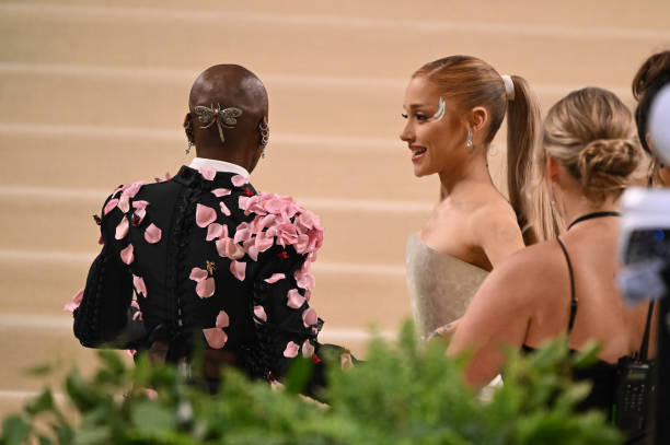 Ariana Grande attends the 2024 Met Gala celebrating "Sleeping Beauties: Reawakening Fashion" on May 06, 2024 in New York City. — frame 34/93 (612×407)