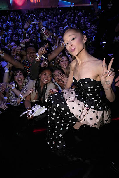 Ariana Grande attends the 2025 MTV Video Music Awards at UBS Arena on September 07, 2025 in Elmont, New York. — frame 54/78 (408×612)