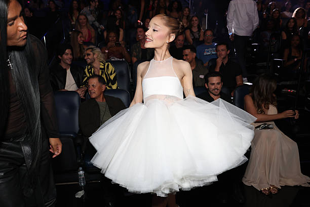 Ariana Grande attends the 2025 MTV Video Music Awards at UBS Arena on September 07, 2025 in Elmont, New York. — frame 75/78 (612×408)