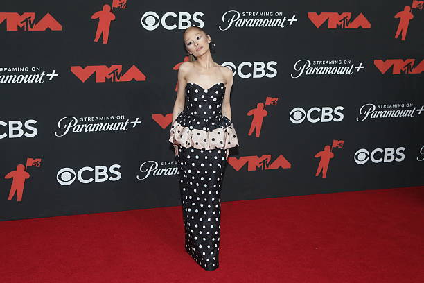 Ariana Grande attends the 2025 MTV Video Music Awards at UBS Arena on September 07, 2025 in Elmont, New York. — frame 31/78 (612×408)
