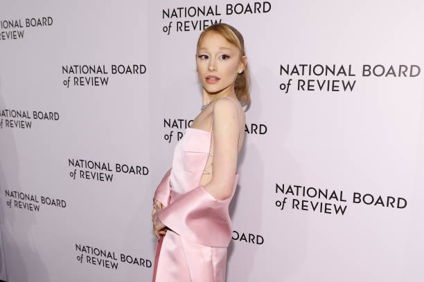 Ariana Grande attends the 2025 National Board of Review Gala at Cipriani 42nd Street on January 07, 2025 in New York City. — frame 61/86 (612×408)