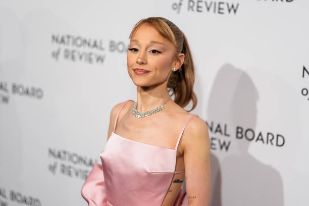 Ariana Grande attends the 2025 National Board Of Review Gala at Cipriani 42nd Street on January 07, 2025 in New York City. — frame 37/86 (612×408)
