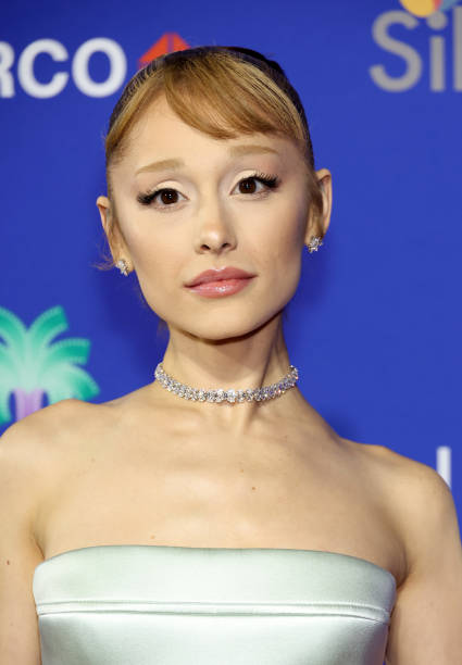 Ariana Grande attends the 36th Annual Palm Springs International Film Festival Film Awards at Palm Springs Convention Center on January 03, 2025 in Palm Springs, California. — frame 21/22 (425×612)