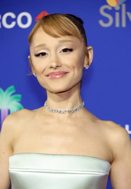 Ariana Grande attends the 36th Annual Palm Springs International Film Festival Film Awards at Palm Springs Convention Center on January 03, 2025 in Palm Springs, California. — frame 22/22 (423×612)