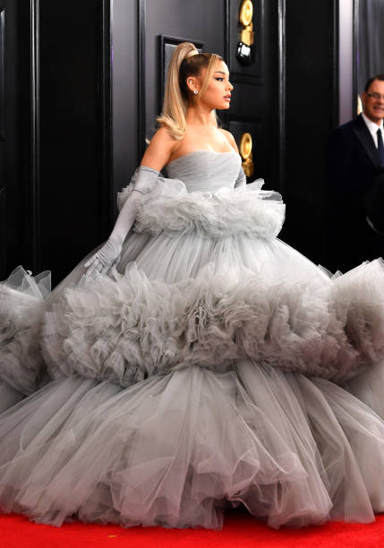 Ariana Grande attends the 62nd Annual GRAMMY Awards at Staples Center on January 26, 2020 in Los Angeles, California. — frame 67/110 (429×612)