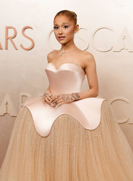 Ariana Grande attends the 97th Annual Oscars at Dolby Theatre on March 02, 2025 in Hollywood, California