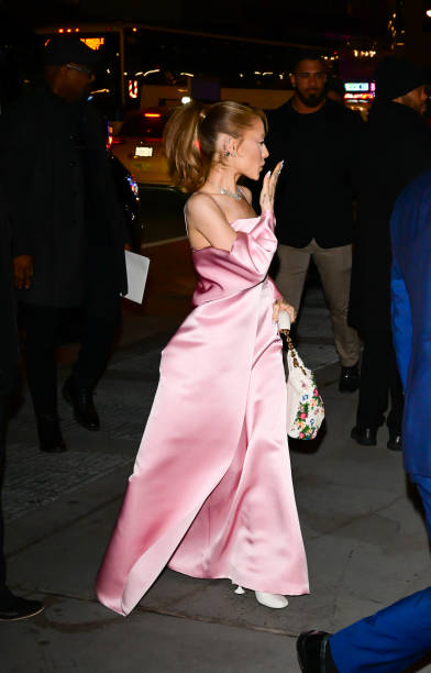 Ariana Grande attends The National Board of Review Annual Awards Gala at Cipriani 42nd Street on January 07, 2025 in New York City. — frame 4/32 (392×612)