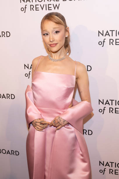 Ariana Grande attends The National Board of Review Annual Awards Gala at Cipriani 42nd Street on January 07, 2025 in New York City. — frame 18/32 (408×612)