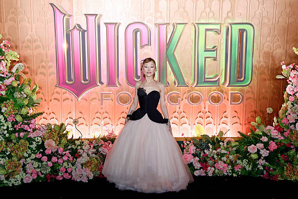 Ariana Grande attends the "Wicked: For Good!" New York premiere at David Geffen Hall on November 17, 2025 in New York City. — frame 28/83 (612×408)