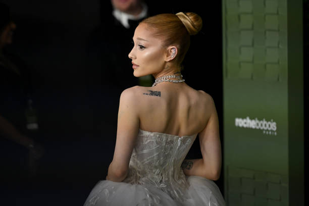 Ariana Grande attends the WSJ. Magazine 2024 Innovator Awards on October 29, 2024 in New York City. — frame 11/13 (612×408)