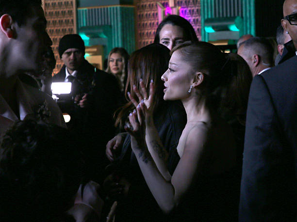 Ariana Grande attends "Wicked: For Good!"New York Premiere at David Geffen Hall on November 17, 2025 in New York City. — frame 7/9 (612×458)