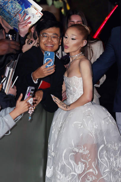 Ariana Grande attends WSJ. Magazine Innovator Awards on October 29, 2024 in New York City. — frame 10/19 (408×612)