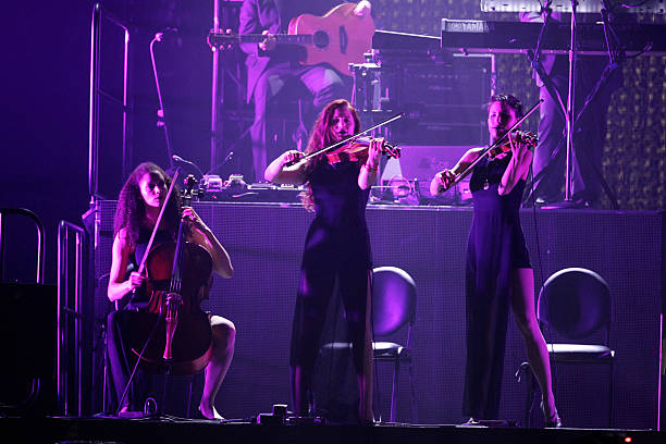 Ariana Grande-Butera "The Honeymoon"-TourLanxess-Arena Köln (612×408)