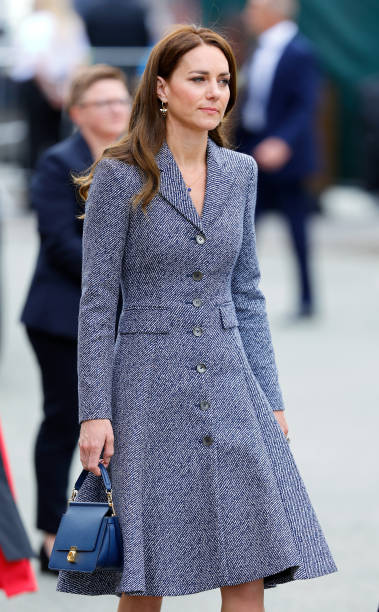 Catherine, Duchess of Cambridge attends the official opening of the Glade of Light Memorial at Manchester Cathedral on May 10, 2022 in Manchester, England. The Glade of Light Memorial commemorates the victims of the terrorist attack that took place after an Ariana Grande concert at Manchester Arena on May 22, 2017. — frame 1/7 (379×612)