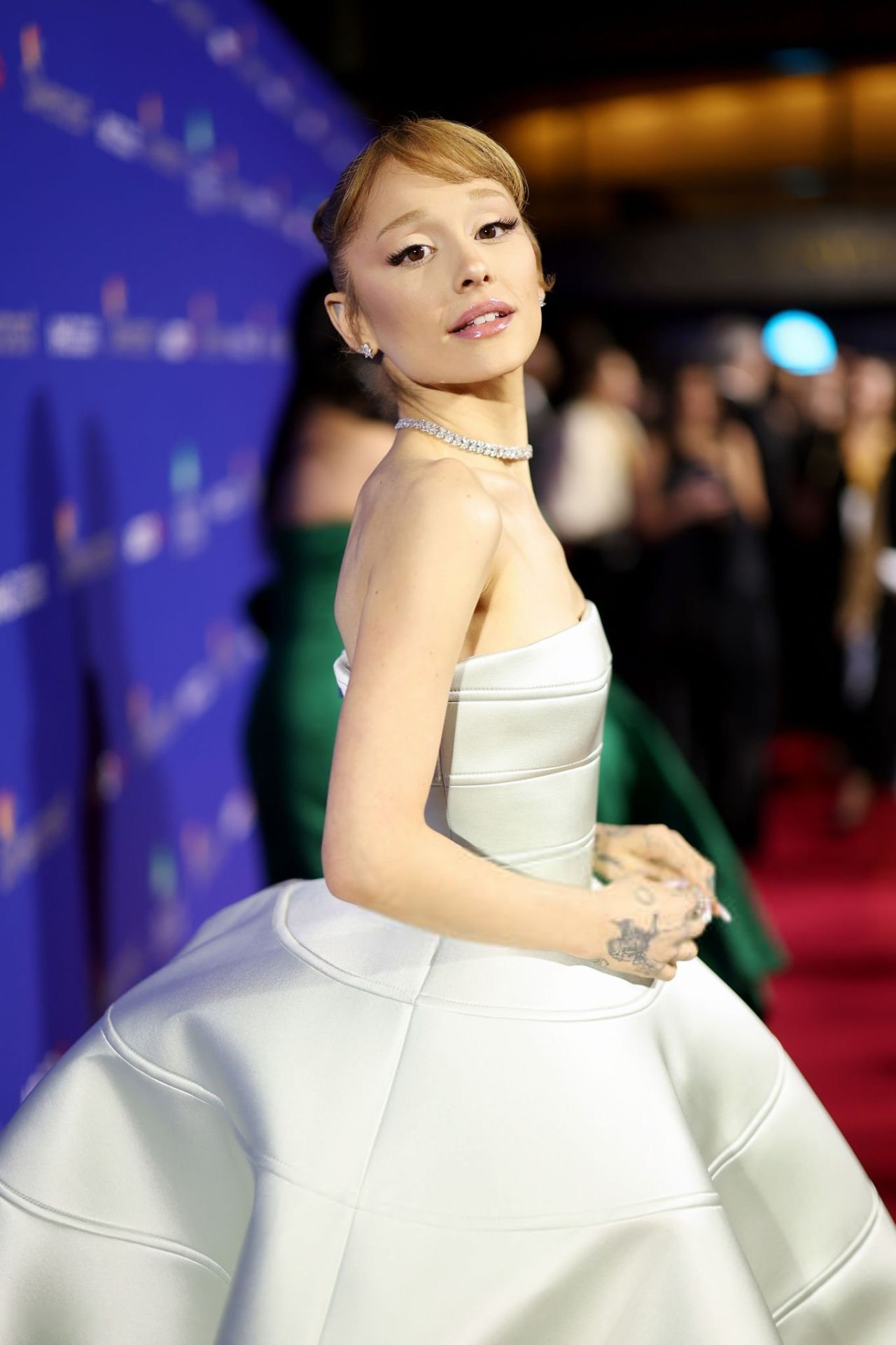 Ariana Grande Channels Audrey Hepburn in Mint Louis Vuitton at Palm Springs Film Awards (1280×1920)
