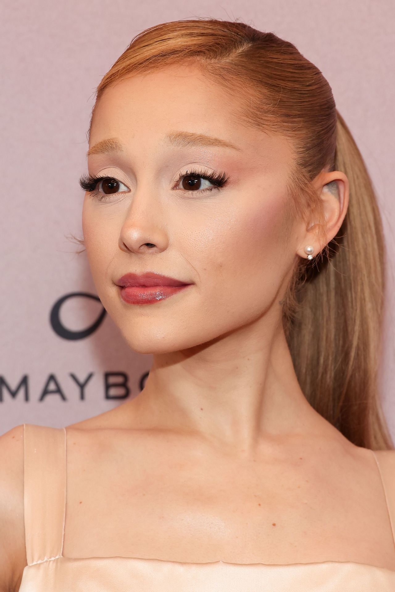 Ariana Grande Displays Hand Tattoos at Golden Globes Celebration 12.17.2024