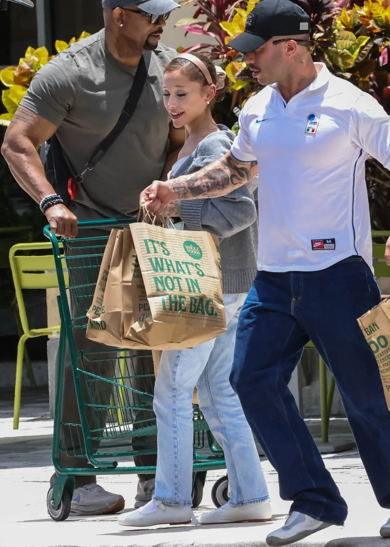 Ariana Grande Grocery Trip in Boca Raton July 2026 (1280×1792)