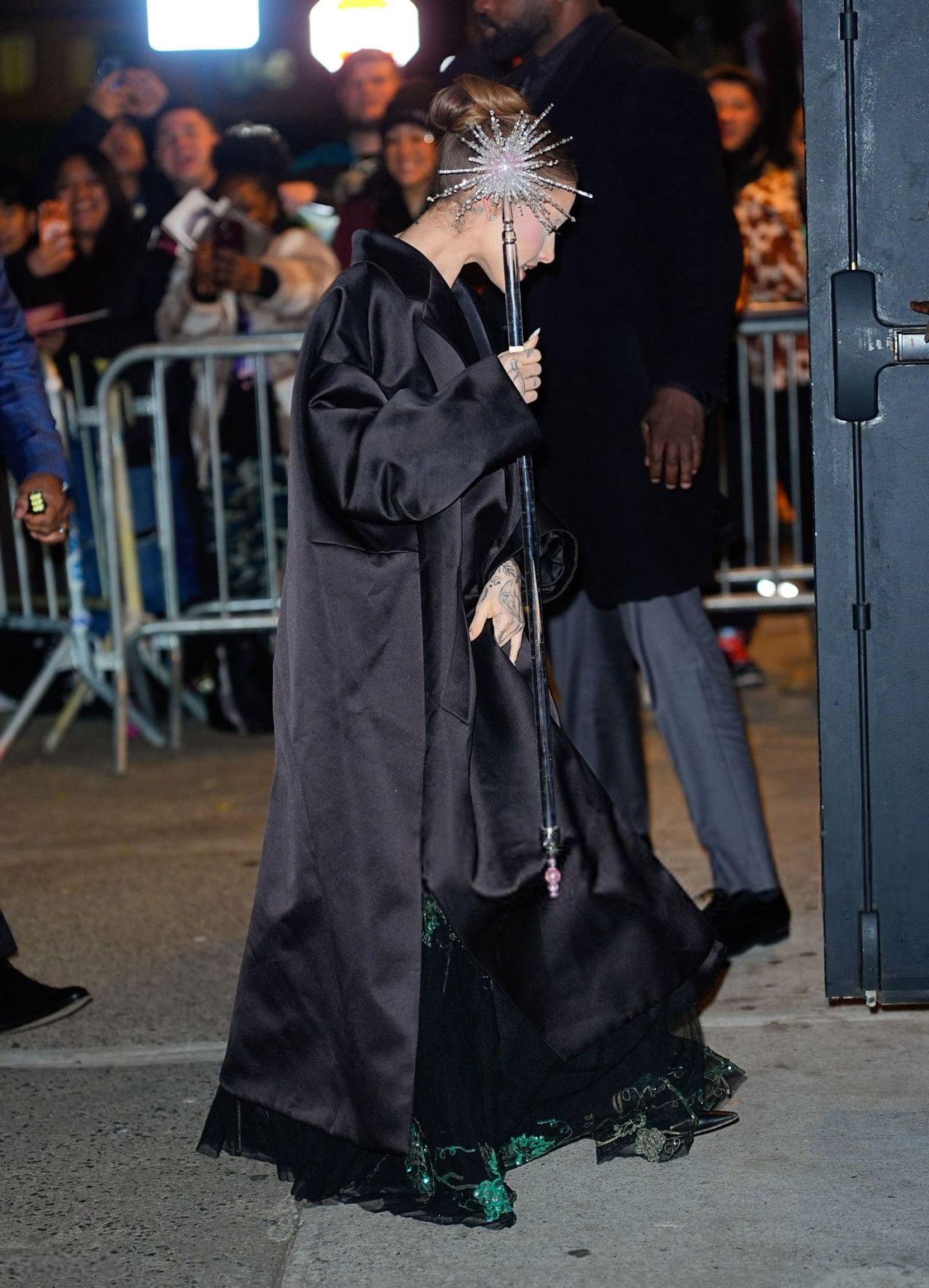 Ariana Grande in Embroidered Black Coat on NYC Streets 11-18-2025 (1280×1775)