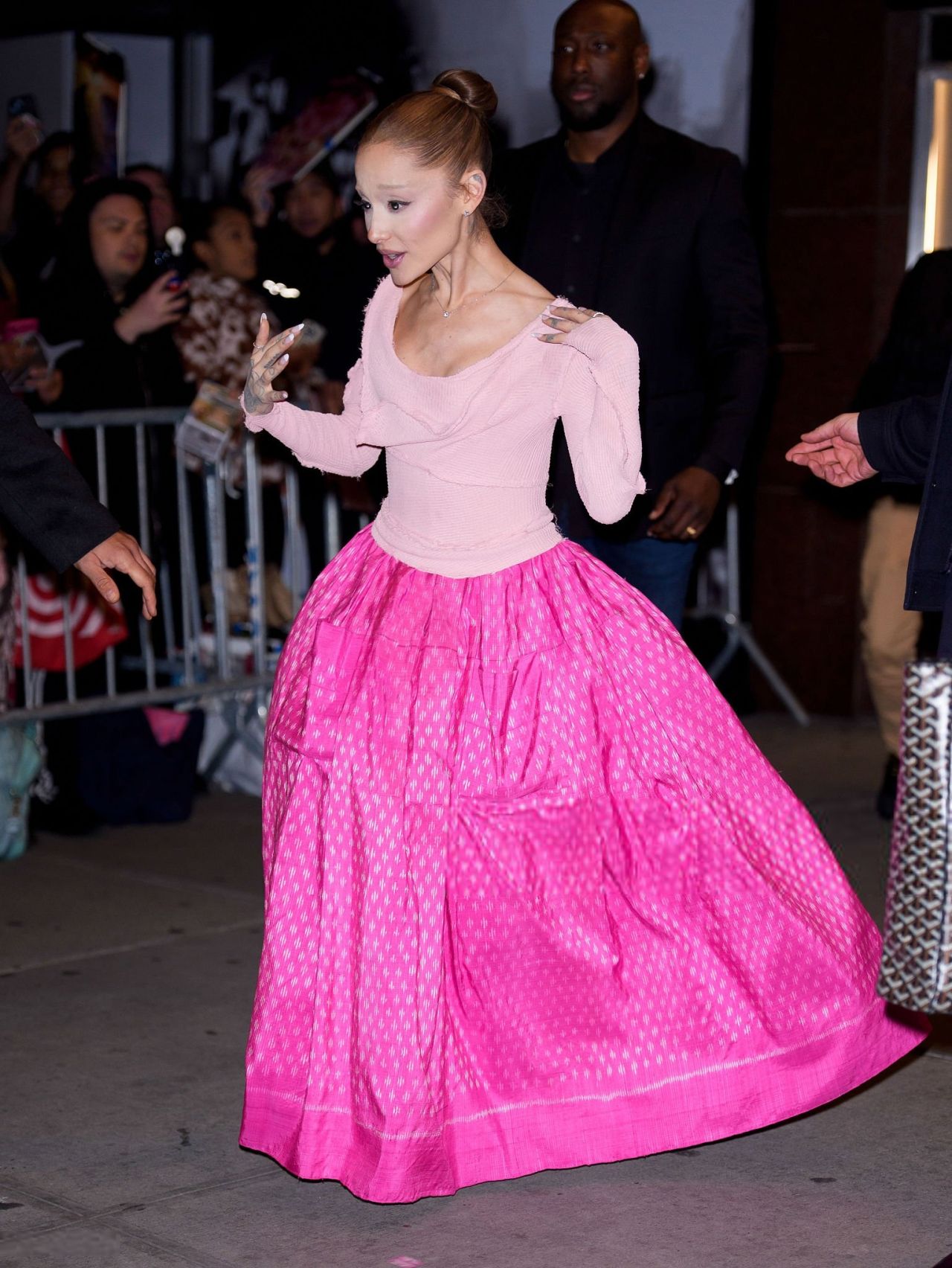 Ariana Grande in Vivienne Westwood at Wicked: For Good Screening in NYC (1280×1704)