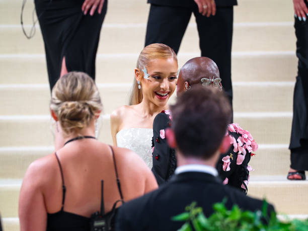 Ariana Grande is seen attending the 2024 Met Gala Celebrating 'Sleeping Beauties: Reawakening Fashion' at The Metropolitan Museum of Art on May 06, 2024 in New York City. (612×459)