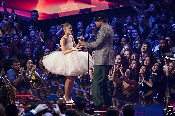 Ariana Grande, LL Cool J onstage at the MTV Video Music Awards 2025 held at UBS Arena on September 07, 2025 in New York, New York. — frame 9/100 (612×408)